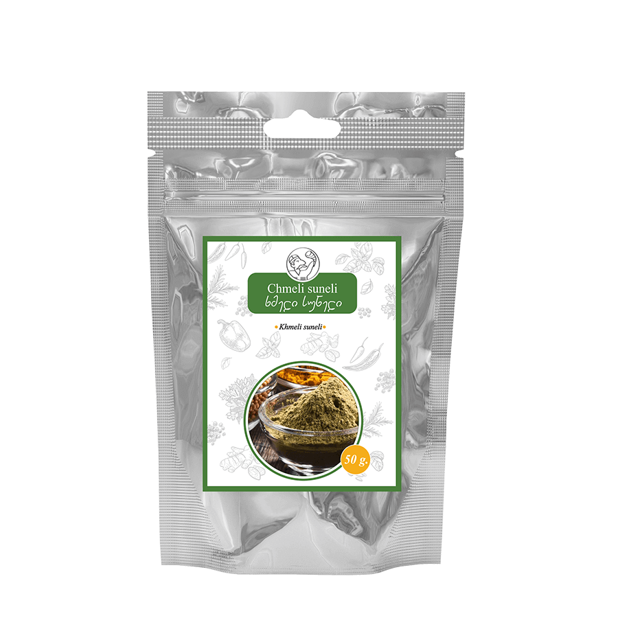 Chmeli suneli - 50 g. Chmelí suneli je tradiční gruzínská kořenící směs, která dodává pokrmům výjimečnou chuť a vůni. Obsahuje kombinaci sušených bylin a koření jako jsou koriandr, kopr, bazalka, paprika, pískavice a další, které se ideálně hodí k masu, rybám, zelenině, polévkám a omáčkám. Gruzínské koření Chmeli Suneli v balení 50 g, tradiční gruzínská bylinná směs z Gruzie pro vaření
